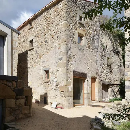 La Loge Du *